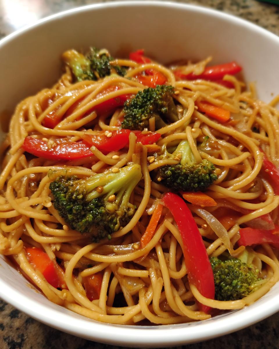 30-Minute Healthy Vegetable Lo Mein - detail 2