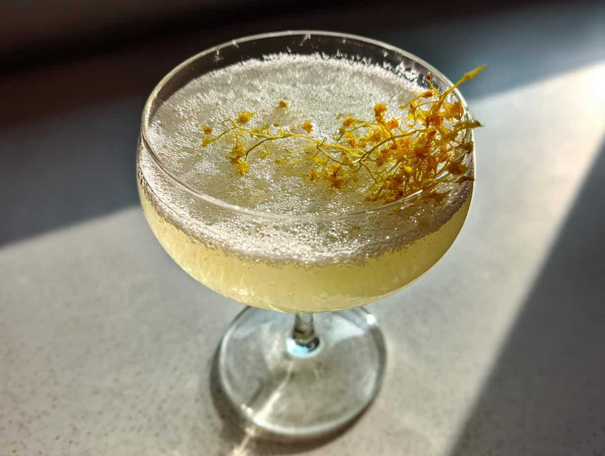 Azalea Cocktail Recipe: A 5-Minute Floral Dream in a Glass
