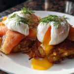 Poached eggs with smoked salmon and bubble & squeak